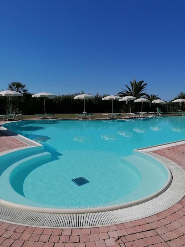 Casa Sara Con Wifi E Piscina Comune, A 2 Km Dal Mare