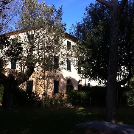 Casa Sara Con Wifi E Piscina Comune, A Soli 2 Km Dal Mare Cecina  Exterior photo