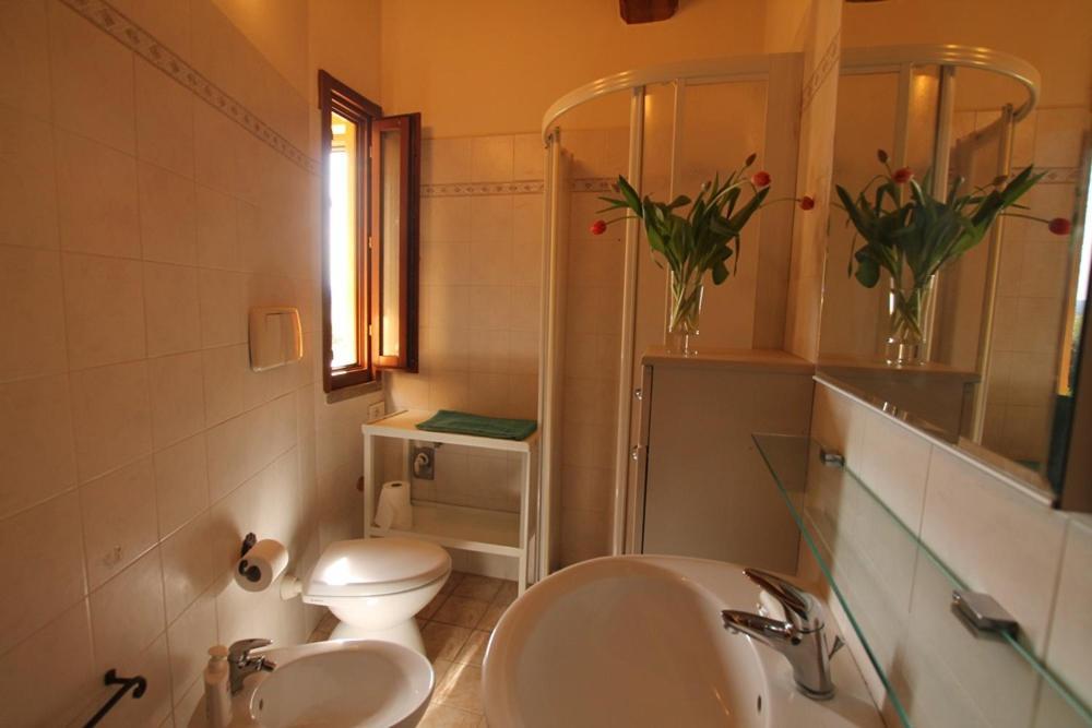 Casa Sara Con Wifi E Piscina Comune, A 2 Km Dal Mare *